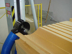 PIR CNC Köpük Kesici ± 0.5mm Hassas 0 ~ 6m / dak