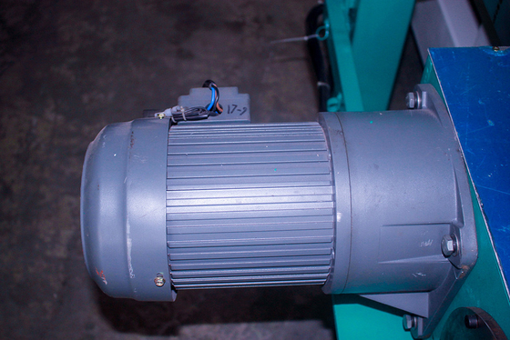 1.74kw 1200mm Yükseklik PU Köpük Kesme Makinesi Sacda Dikey CE