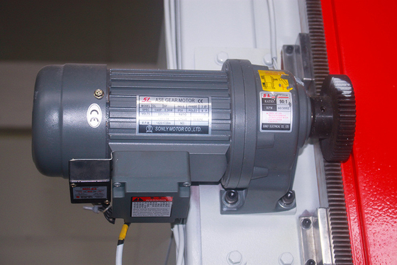 1.74kw 1200mm Yükseklik PU Köpük Kesme Makinesi Sacda Dikey CE