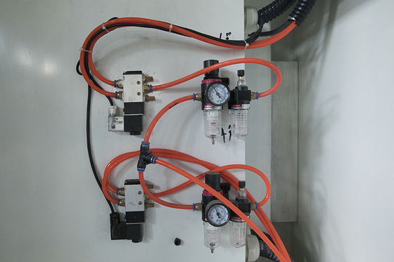 DT R2012VH CNC Sünger Kesme Makinesi Esnek Köpük İçin 3D Şekiller