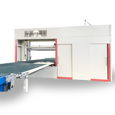 Düşük maliyetli DT CNC Cycle Ring Knife Foam Kesme Makinesi 0 - 6m/Min