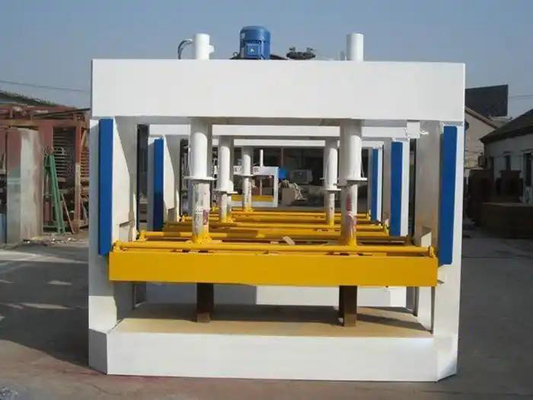 Çin Hidrolik Soğuk Baskı Makinesi Ahşap Kapı için 50 Ton Yapma 1250 * 1500mm