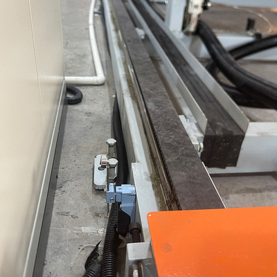 Cnc Makine Polyurethane Yüksek Hızlı Yatay Köpük Kesme Makinesini Sünger Yaprak için