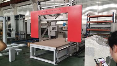 10 M / Dak'a Kadar Yüksek Hassasiyetli Yatay Eva Köpük Kontur Kesme Makinesi Hızı