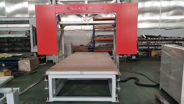 10 M / Dak'a Kadar Yüksek Hassasiyetli Yatay Eva Köpük Kontur Kesme Makinesi Hızı