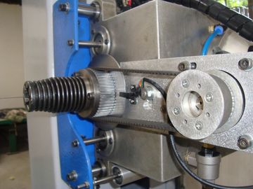 D & T Yatay Esnek PU Köpük Kesme Makinesi Salınımlı Bıçak Kontur Kesici