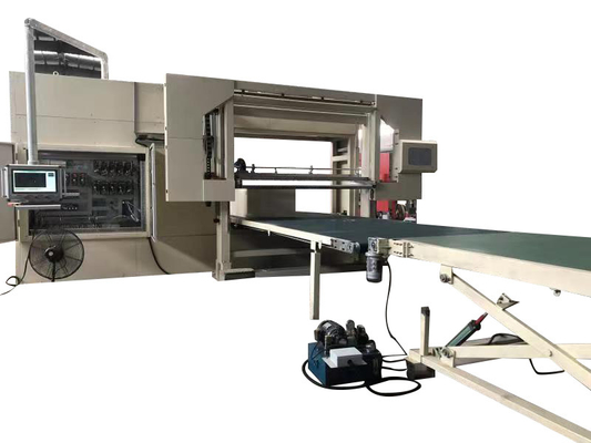 Yüksek hızlı 60m / dak ile Karmaşık 3D Şekil için CE Standart PU Köpük Kontur Kesme Makinesi