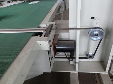 Lateks / Sünger için Yüksek Hassasiyetli CNC Kontur Köpük Kesme Makinesi