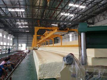 Yatay sürekli köpük makinesi üretim hattı kelepçe uzun köpük blok ünitesi