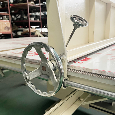 Manuel Dikey Sünger Yatak Köpük Kesme Makinesi CNC